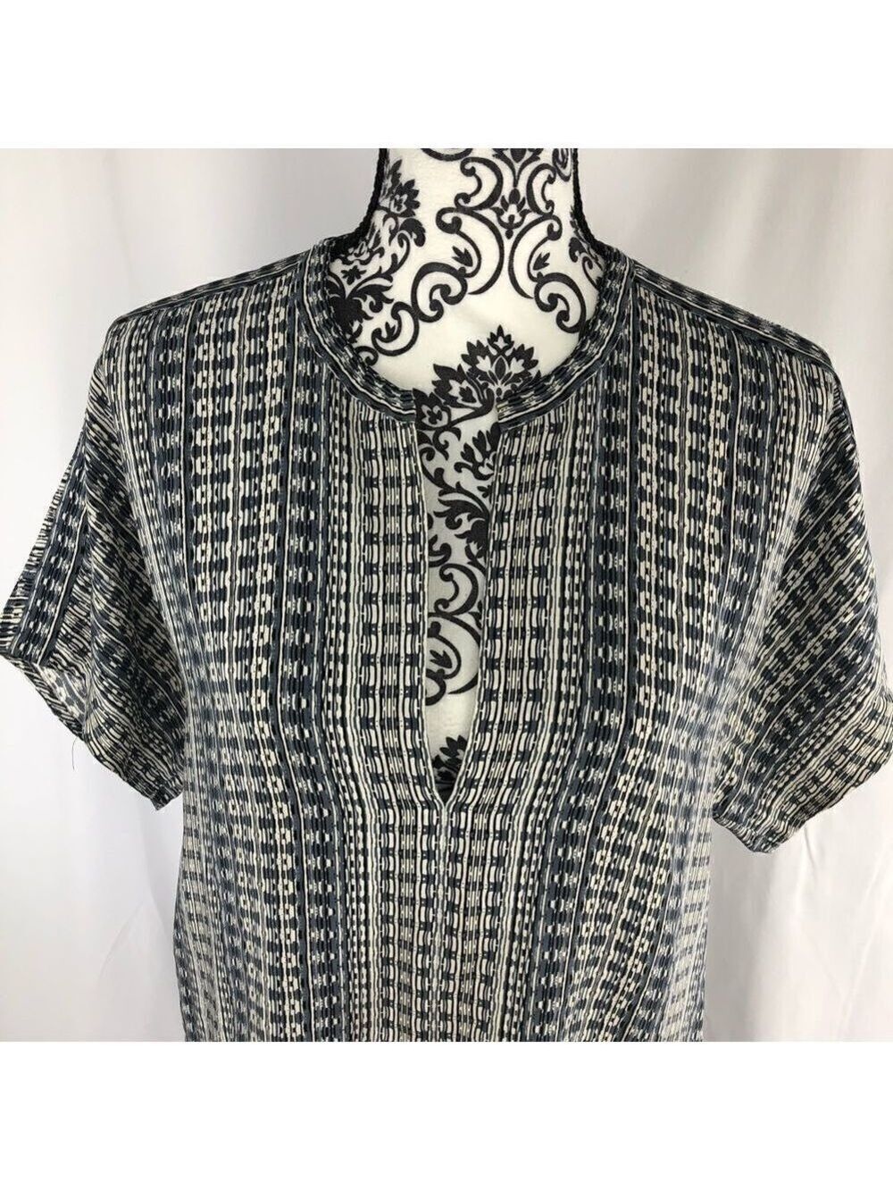 Vince Aztec Silk V-neck Shift Midi Dress - Picture 3 of 9